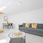 Studio Apartment Near Eiffel Tower With Netflix