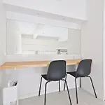 Studio Apartment Near Eiffel Tower With Netflix