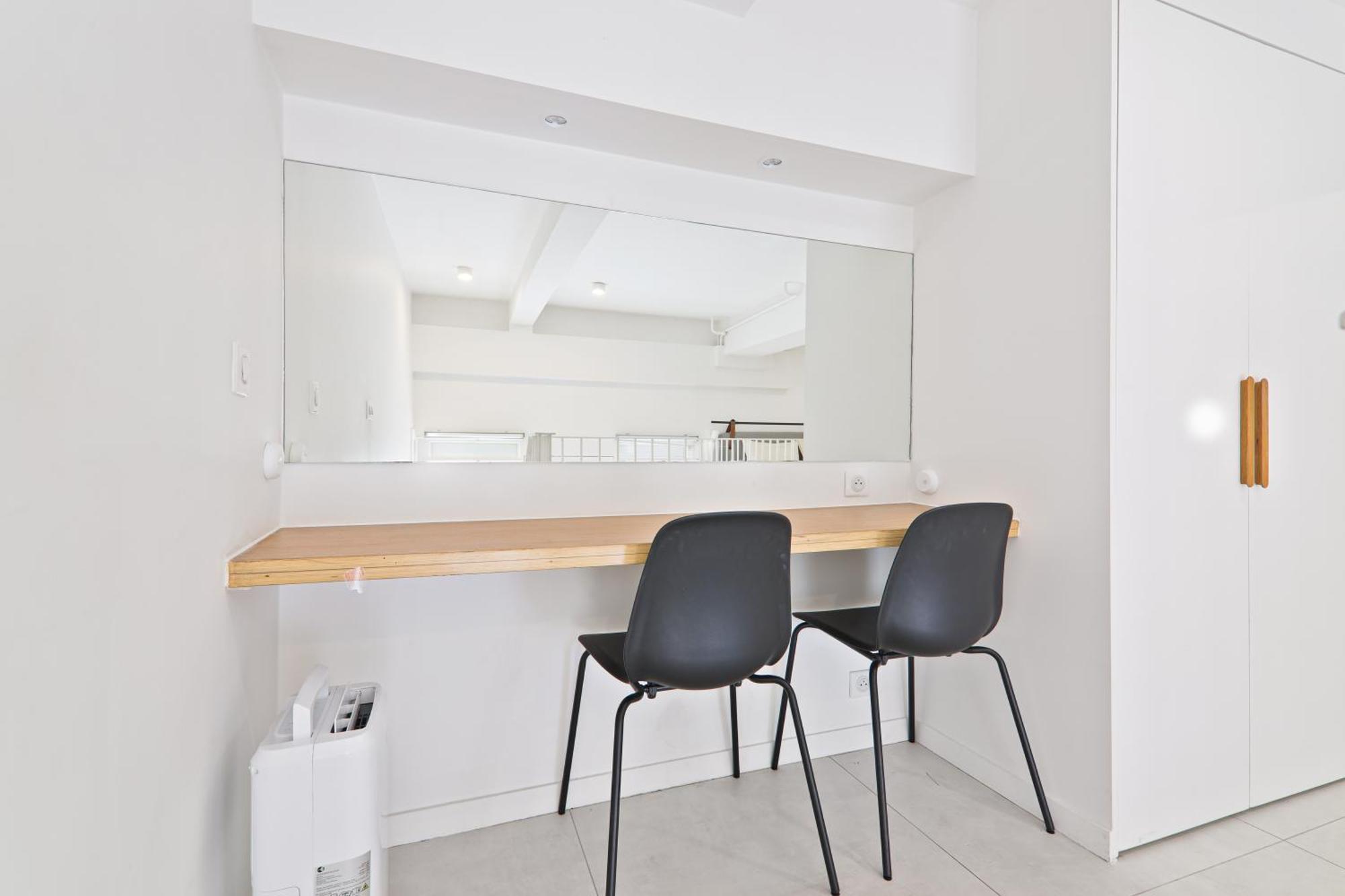 Near Eiffel Tower With Netflix Apartment Paris